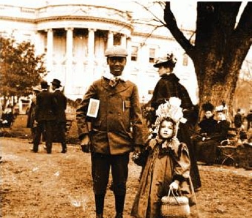 Close up of book cover for Clarence Lusane's The Black History of the White House.
