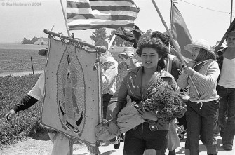woman_with_flowers_ufw_1979