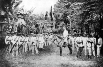 Aguinaldo and army 1900
