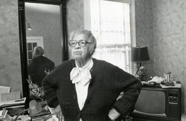 Black and white photograph of Modjeska Monteith Simkins at her home, 1984. Source: The State Newspaper Photograph Collection, Richland Library.