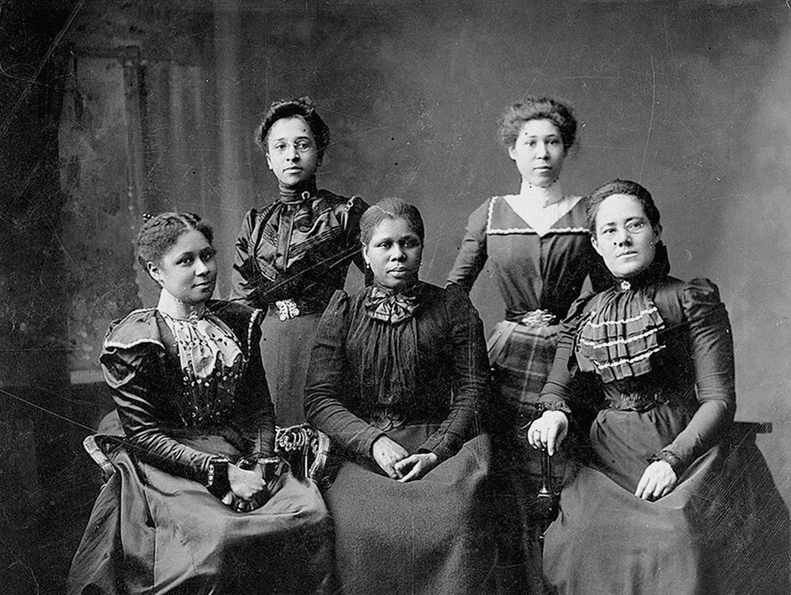 Five Black women who served as officers of the Women’s League in Newport, Rhode Island.